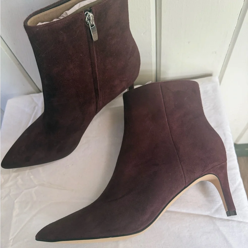 Nine West brite kitten heel boots burgundy suede Ankle Boots